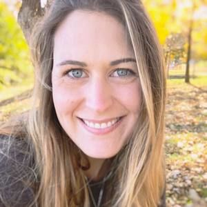 Meet your Posher, Alissa